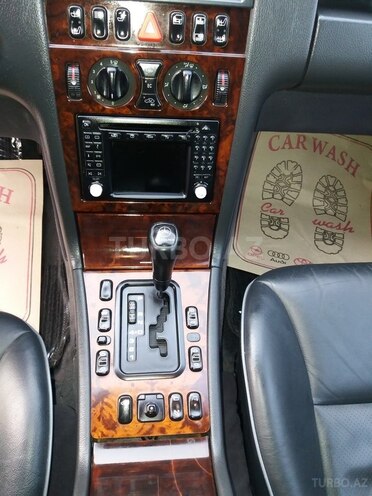 Mercedes E 240 1999, 227,000 km - 2.6 l - Bakı