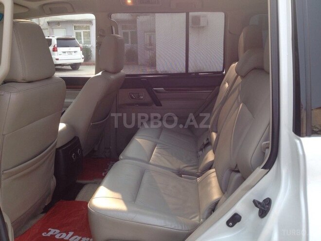 Mitsubishi Pajero 2009, 138,000 km - 3.0 l - Bakı