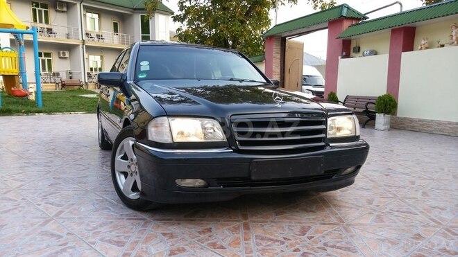 Mercedes C 240 1997, 298,000 km - 2.4 l - Oğuz