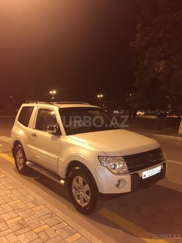 Mitsubishi Pajero 2007, 135,000 km - 3.0 l - Bakı