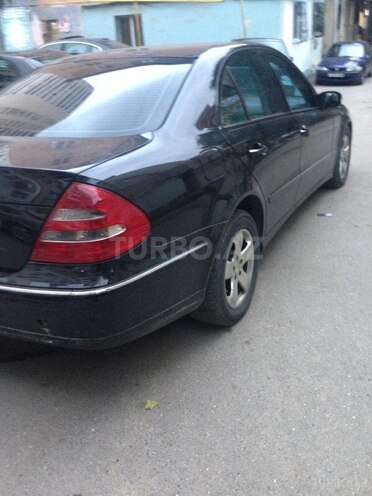 Mercedes E 270 2002, 251,000 km - 2.7 l - Bakı