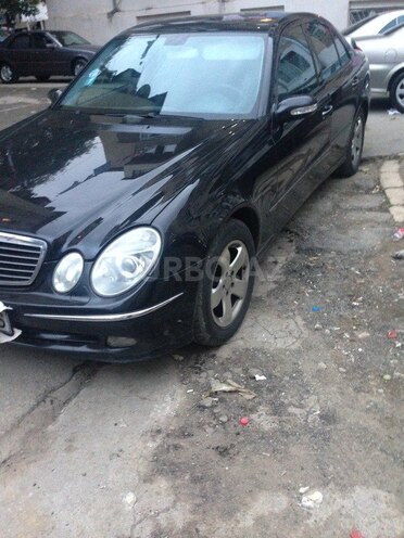 Mercedes E 270 2002, 251,000 km - 2.7 l - Bakı