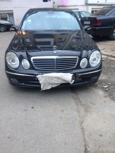 Mercedes E 270 2002, 251,000 km - 2.7 l - Bakı