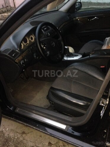 Mercedes E 270 2002, 251,000 km - 2.7 l - Bakı