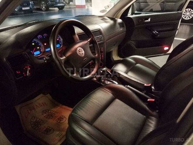 Volkswagen Jetta 2004, 226,000 km - 2.0 л - Bakı