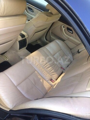 BMW 525 2001, 268,000 km - 2.5 л - Bakı