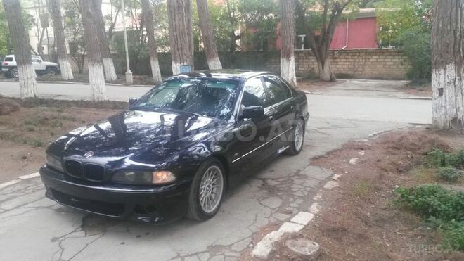 BMW  1999, 235,000 km - 2.5 l - Sumqayıt