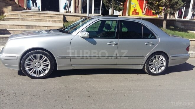 Mercedes E 240 2000, 200,000 km - 2.6 l - Gəncə