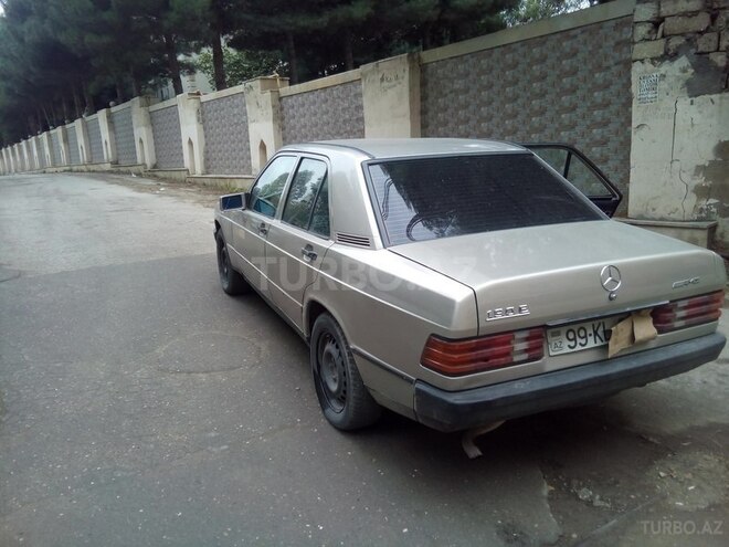 Mercedes 190 1988, 253,654 km - 2.0 l - Bakı