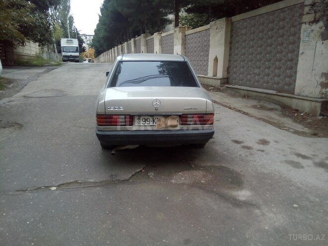 Mercedes 190 1988, 253,654 km - 2.0 l - Bakı
