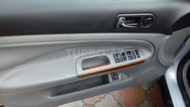 Volkswagen Passat 1998, 222,621 km - 2.8 л - Bakı