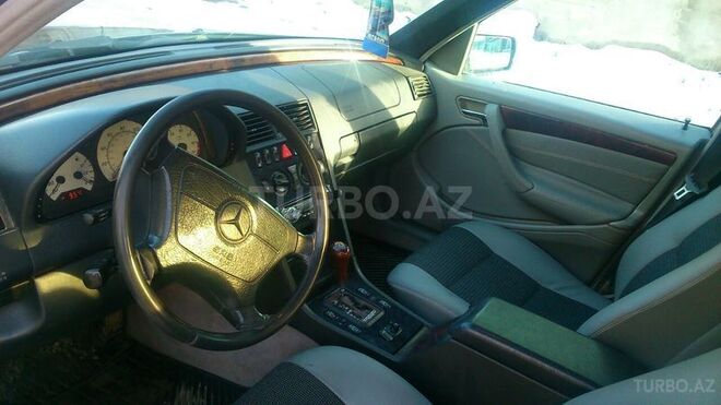 Mercedes C 230 1998, 247,000 km - 2.3 l - Qusar