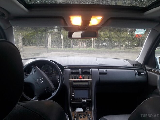 Mercedes E 240 2001, 220,000 km - 2.6 l - Bakı