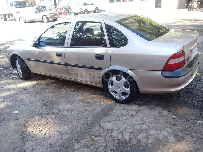 Opel Vectra 1998, 245,888 km - 1.6 л - Ağstafa