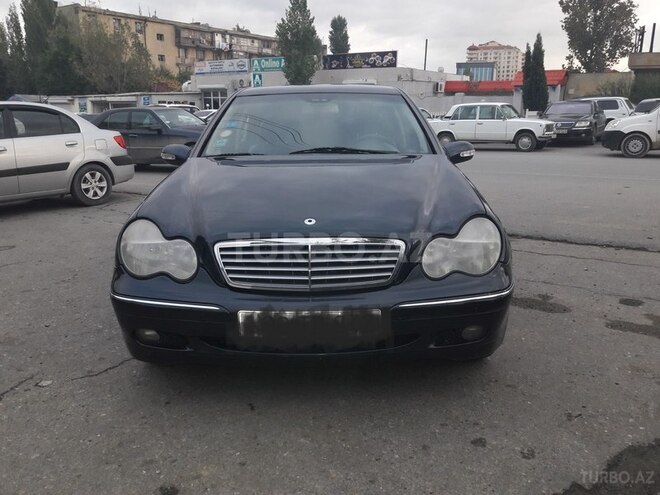 Mercedes C 240 2001, 200,000 km - 2.6 l - Bakı