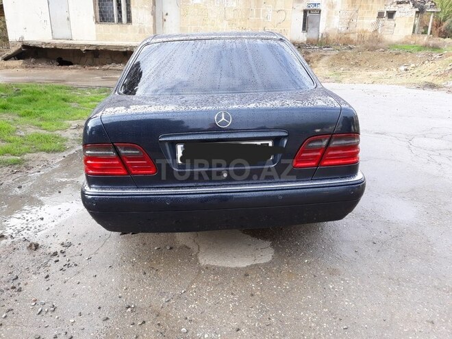 Mercedes E 240 1998, 212,000 km - 2.4 l - Bakı
