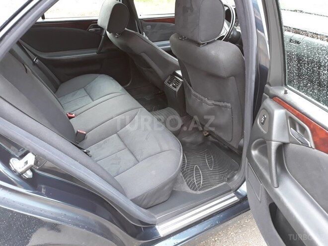 Mercedes E 240 1998, 212,000 km - 2.4 l - Bakı