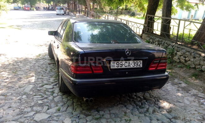 Mercedes E 240 1998, 2,538,558 km - 2.4 l - Bakı