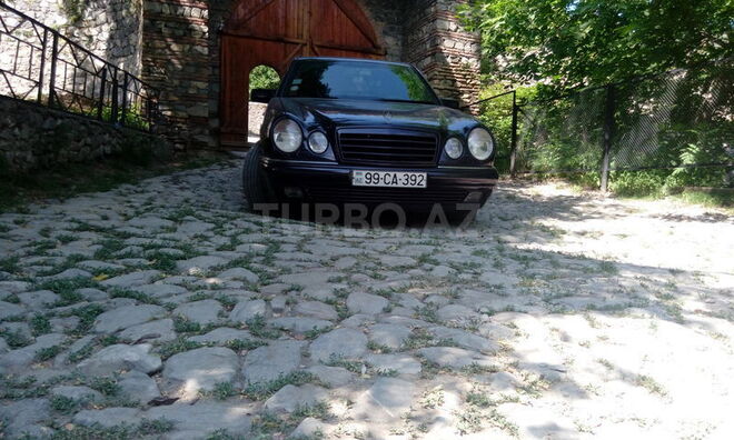 Mercedes E 240 1998, 2,538,558 km - 2.4 l - Bakı