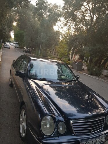 Mercedes E 240 2000, 270,000 km - 2.4 l - Mingəçevir