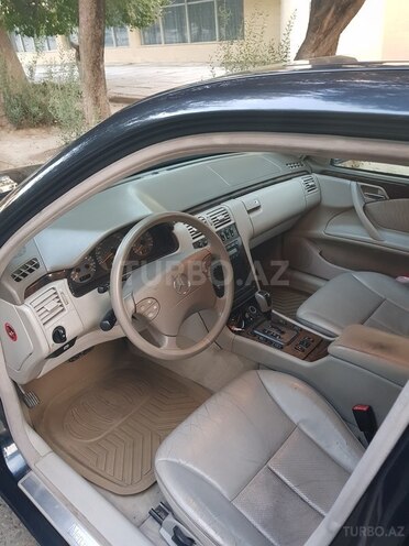 Mercedes E 240 2000, 270,000 km - 2.4 l - Mingəçevir