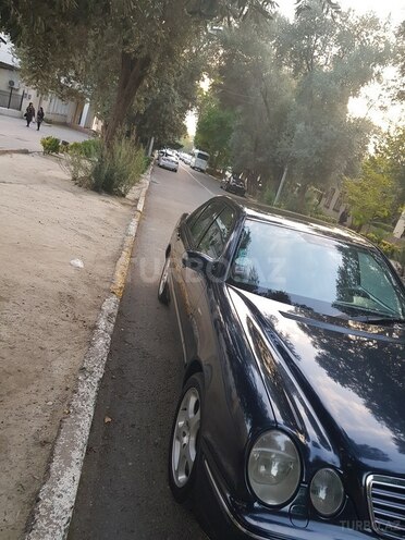 Mercedes E 240 2000, 270,000 km - 2.4 l - Mingəçevir