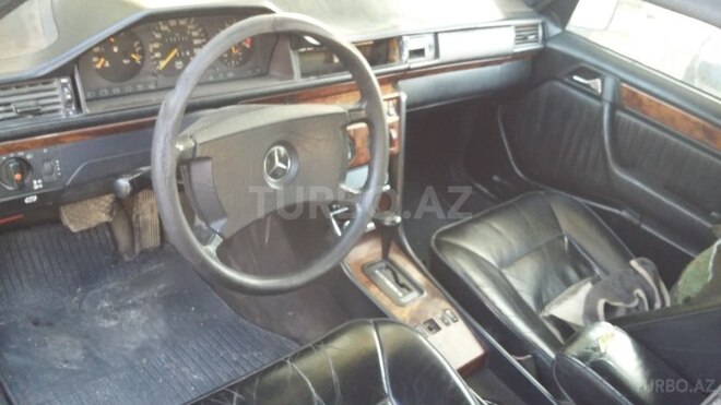 Mercedes E 300 1991, 380,000 km - 3.0 л - Bakı
