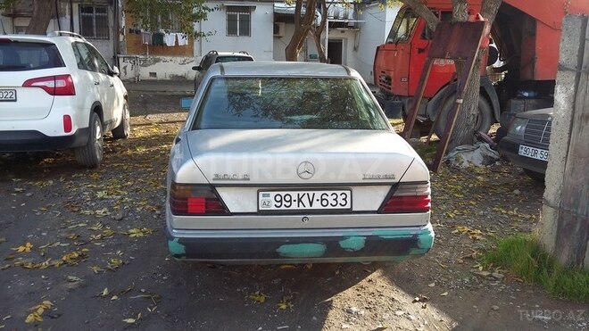 Mercedes E 300 1991, 380,000 km - 3.0 л - Bakı
