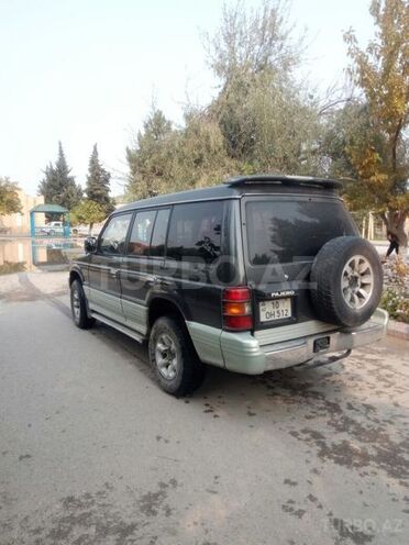 Mitsubishi Pajero 1991, 250,000 km - 2.5 l - Bakı