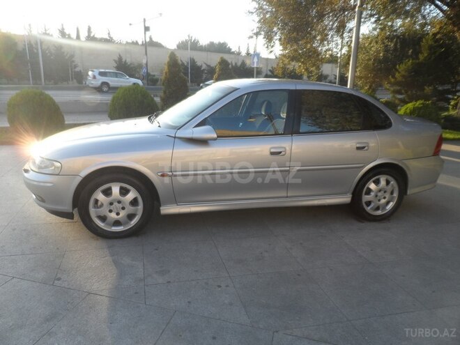 Opel Vectra 1999, 147,000 km - 1.8 l - Bakı