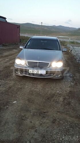 Mercedes C 200 2004, 199,000 km - 2.0 l - Qobustan