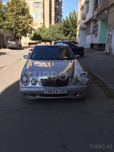 Mercedes E 240 2000, 286,125 km - 2.6 l - Bakı