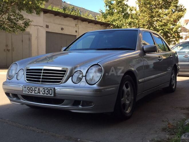 Mercedes E 240 2000, 286,125 km - 2.6 l - Bakı