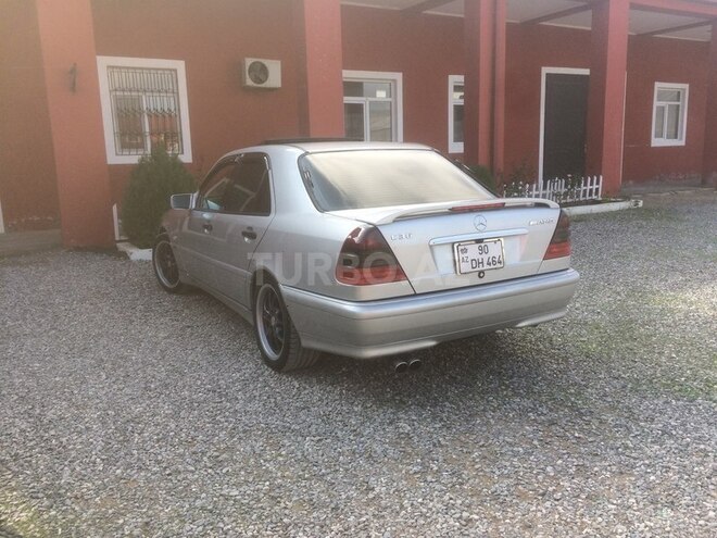 Mercedes C 240 2000, 235,000 km - 2.4 л - Bakı