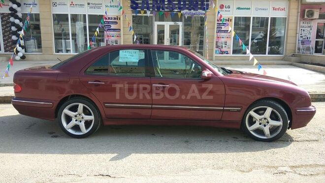 Mercedes E 320 2000, 268,000 km - 3.2 l - Sumqayıt