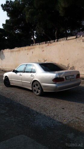 Mercedes E 320 2000, 480,000 km - 3.2 л - Bakı