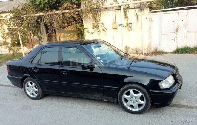 Mercedes C 280 1999, 265,000 km - 2.8 l - Bakı