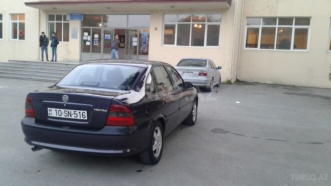 Opel Vectra 1997, 285,645 km - 1.8 l - Bakı