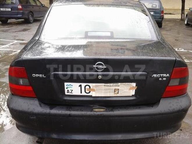 Opel Vectra 1996, 290,000 km - 1.6 l - Sumqayıt