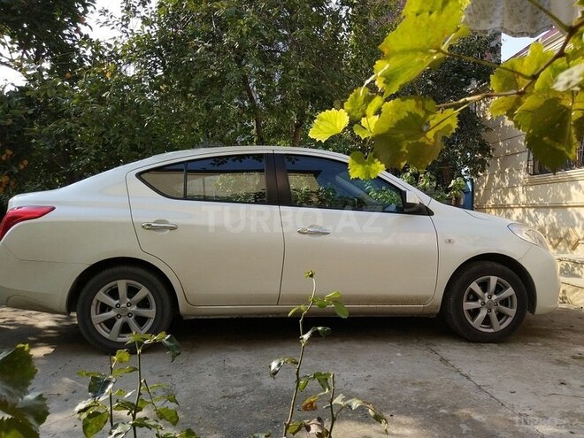 Nissan Sunny 2013, 115,617 km - 1.5 л - Bakı