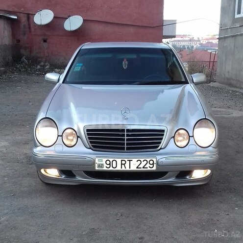 Mercedes E 240 2000, 235 km - 2.6 l - Gəncə