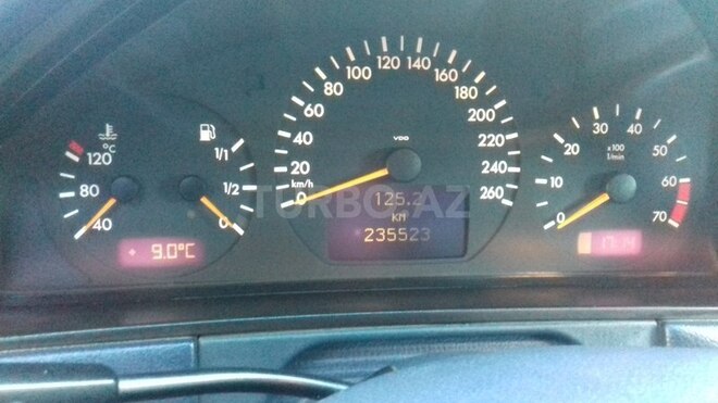 Mercedes E 240 2000, 235 km - 2.6 l - Gəncə