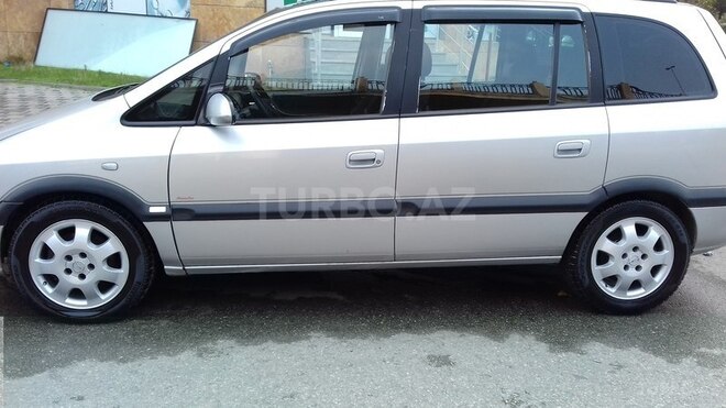 Opel Zafira 2004, 359,000 km - 2.0 л - Bakı