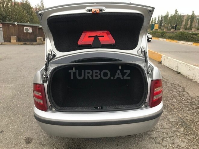 Skoda Fabia 2002, 215,000 km - 1.4 l - Bakı