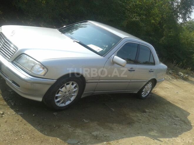 Mercedes C 240 2000, 190,000 km - 0.3 l - Gəncə