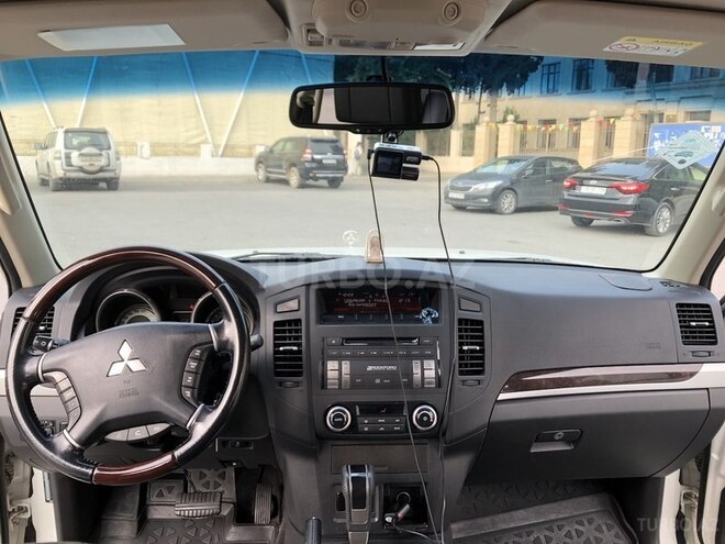 Mitsubishi Pajero 2013, 52,000 km - 3.5 л - Bakı