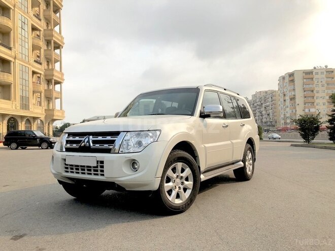 Mitsubishi Pajero 2013, 52,000 km - 3.5 л - Bakı
