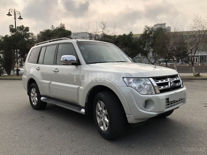 Mitsubishi Pajero 2013, 52,000 km - 3.5 л - Bakı