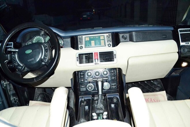 Land Rover Range Rover 2004, 220,000 km - 4.4 l - Bakı