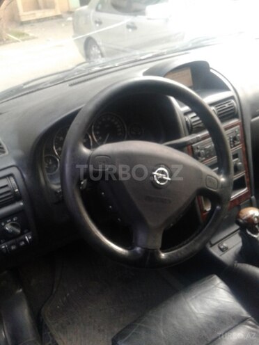 Opel Astra 2003, 180,000 km - 2.0 l - Bakı